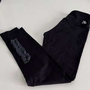 Jo & Jax Black Kids Leggings with Ruffle Detail. Size youth small